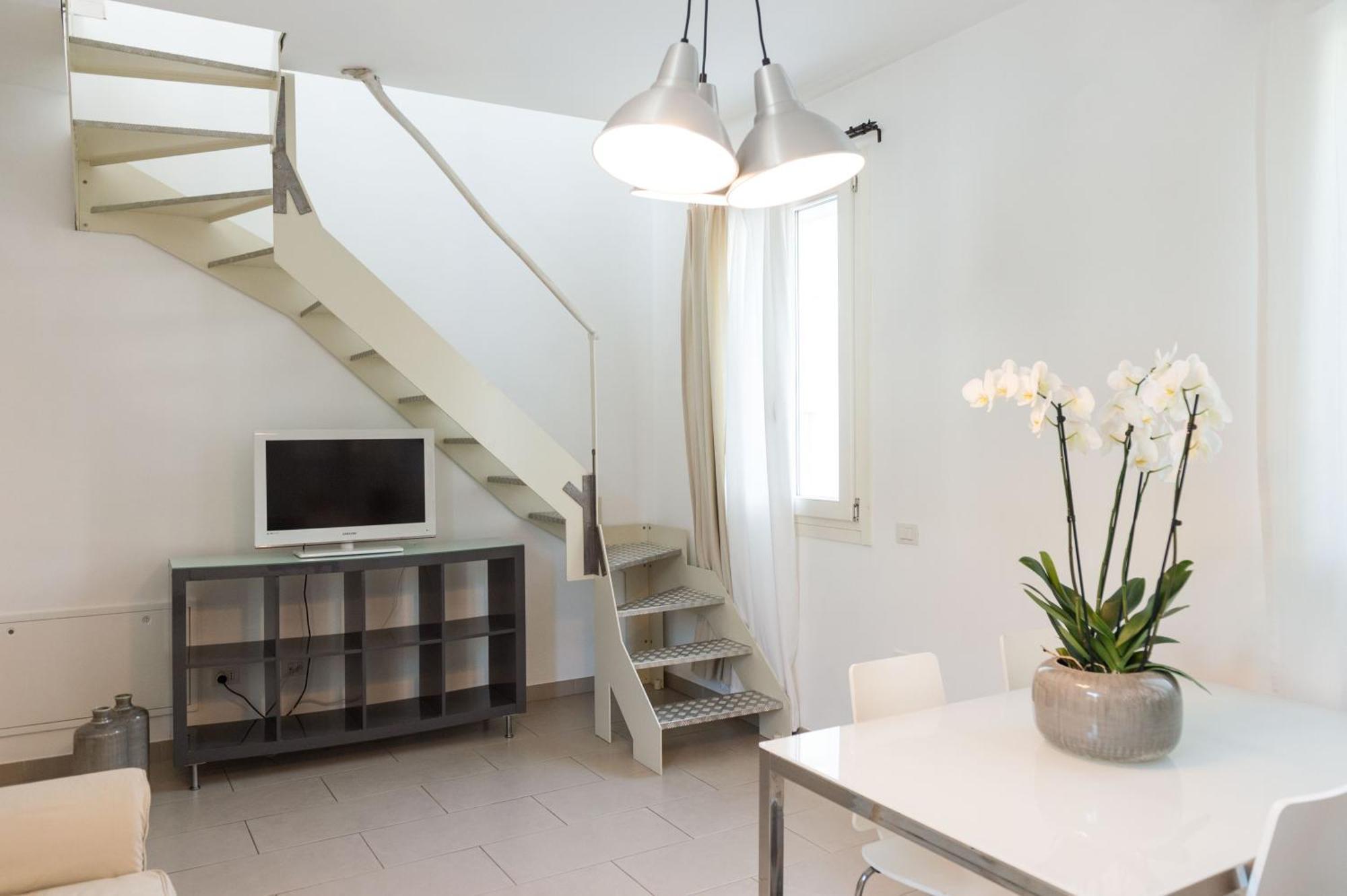 Eco Apartments Червия Екстериор снимка