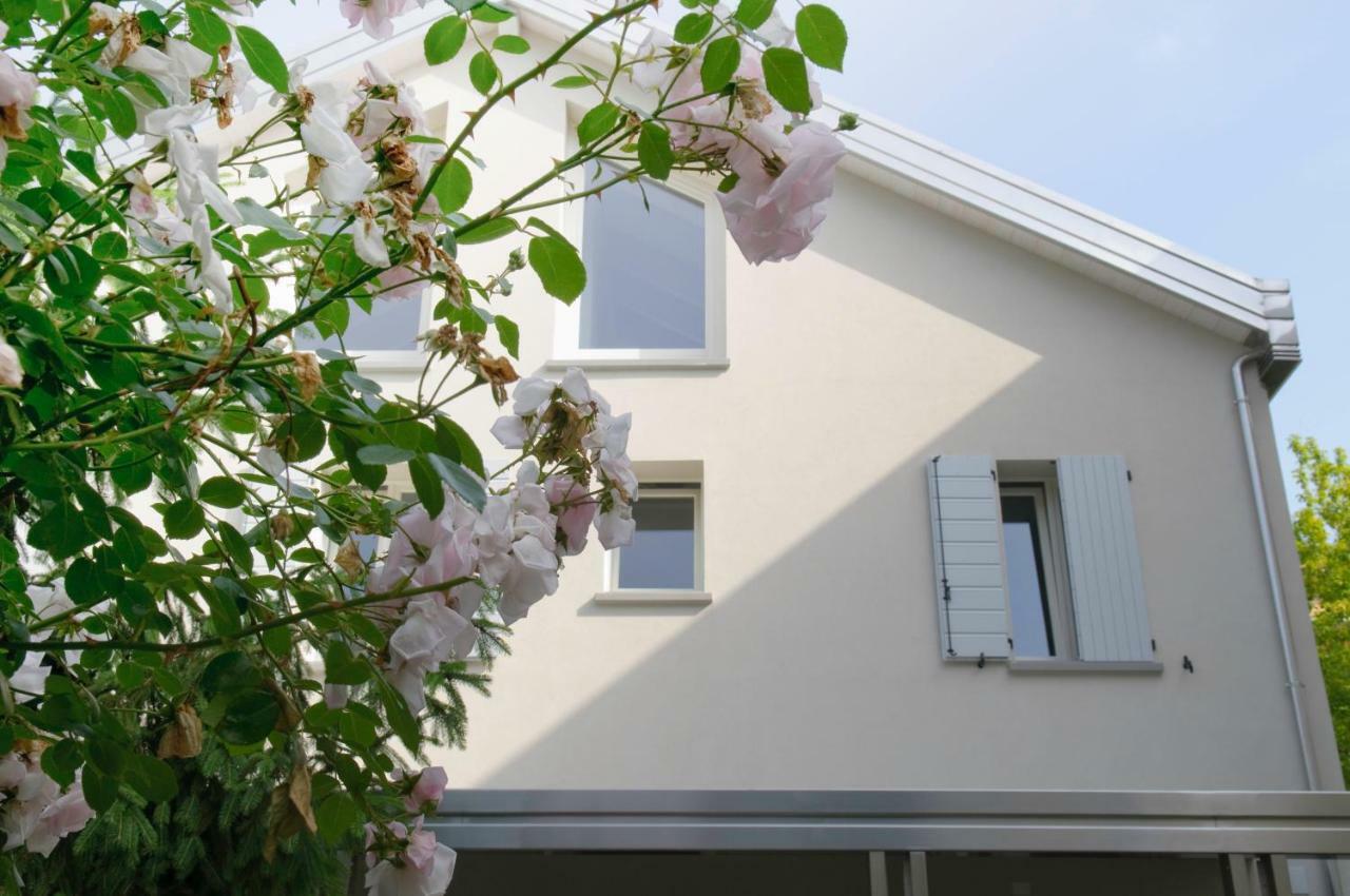 Eco Apartments Червия Екстериор снимка